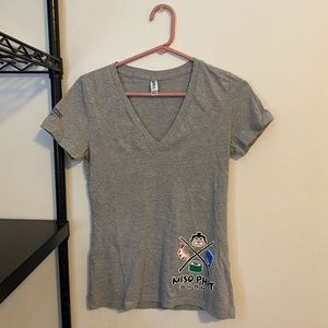 Grey v-neck tshirt